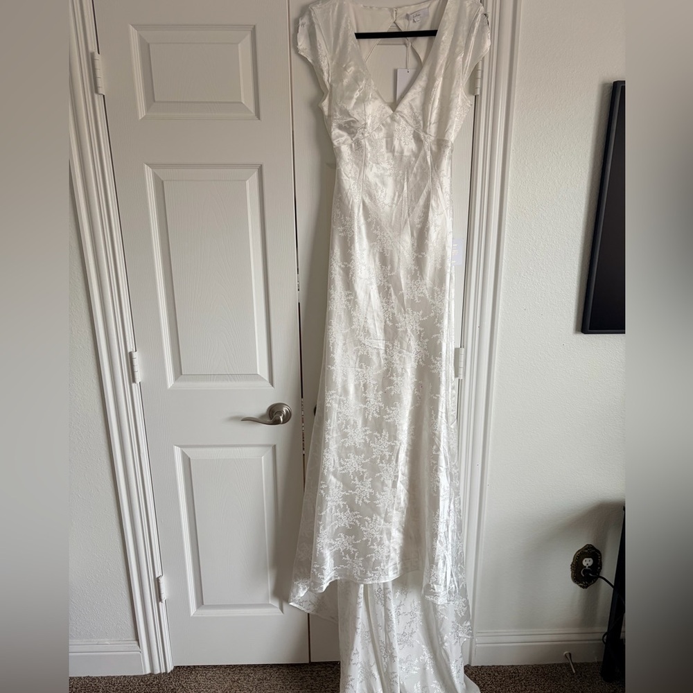 Floral Lulus Wedding Dress